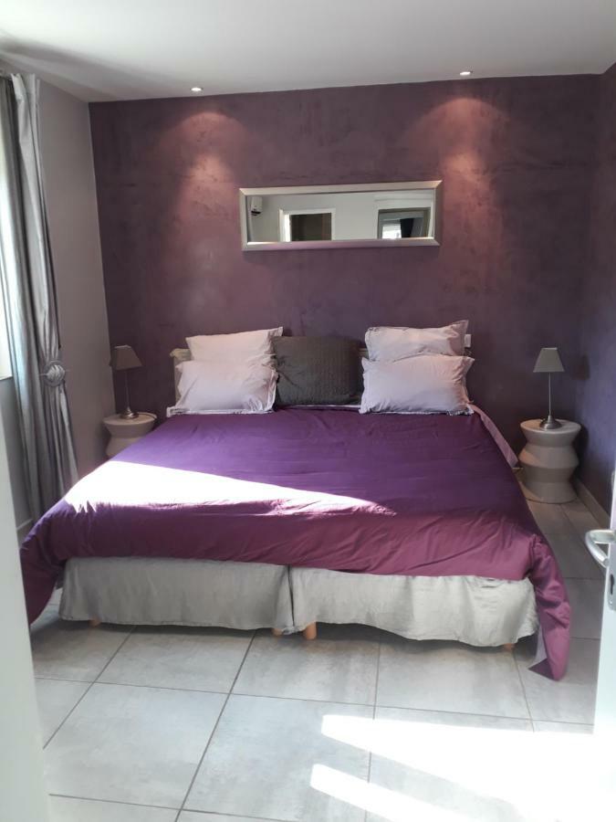 Guest House Domaine Des Grouilleres Saint-Clair-du-Rhone Exterior foto